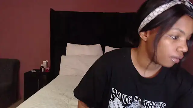 xMiAmor online show from 04/21/26, 08:42