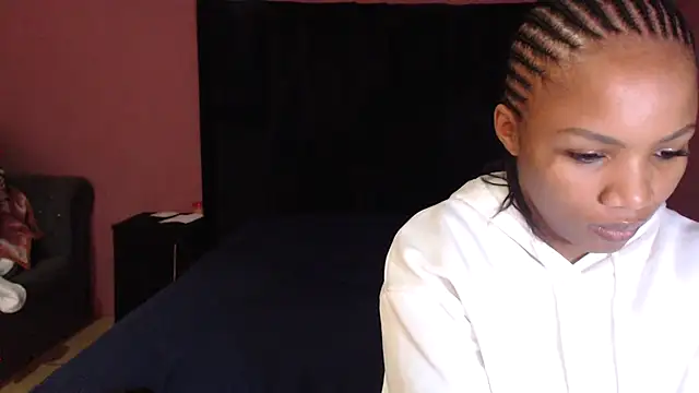 xMiAmor online show from 04/28/26, 11:04