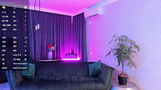 CutiePie69   online show from 09/15/25, 07:47