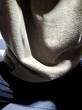 Snapshot of tajemniczy199 chatting on 11/02/25, 10:23 tajemniczy199 online show from 11/02/25, 10:23