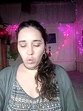 Snapshot of Fellyna chatting on 09/21/25, 04:52 Fellyna online show from 09/21/25, 04:52