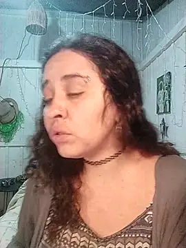 Snapshot of Fellyna chatting on 09/27/25, 04:56 Fellyna online show from 09/27/25, 04:56