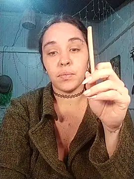 Snapshot of Fellyna chatting on 10/21/25, 03:24 Fellyna online show from 10/21/25, 03:24