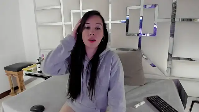 Snapshot of Celeste_X chatting on 09/19/25, 04:14 Celeste X online show from 09/19/25, 04:14