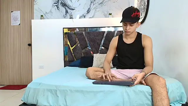 KING OFF BOYS online show from 11/03/25, 01:23