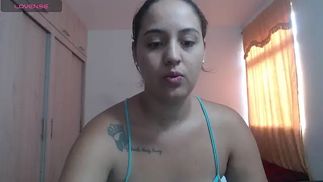 Anthonela Queen online show from 10/15/25, 09:15
