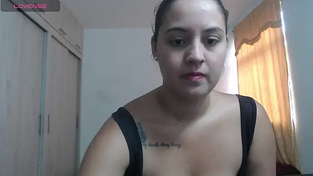 Anthonela Queen online show from 10/19/25, 04:40
