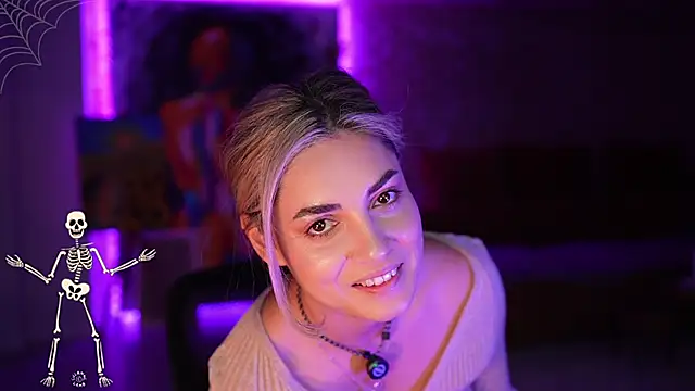  Allie  online show from 10/28/25, 05:22