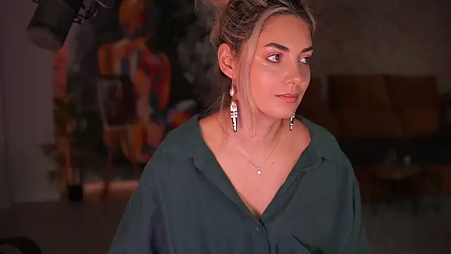  Allie  online show from 11/18/25, 05:56