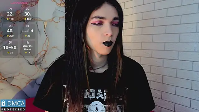 MaeveKuro online show from 05/10/26, 03:12