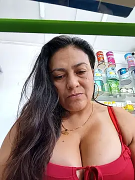 roxanasexy2025 online show from 01/11/26, 03:50