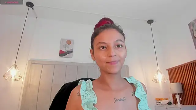 Snapshot of gime_lara chatting on 04/30/26, 07:42 gime lara online show from 04/30/26, 07:42