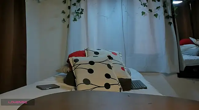 Snapshot of SamanthaLara chatting on 03/17/25, 02:45 SamanthaLara online show from 03/17/25, 02:45