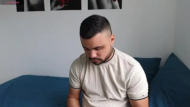 Snapshot of khalidferrer chatting on 03/04/25, 03:15 khalidferrer online show from 03/04/25, 03:15