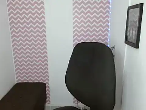 dayanacarson online show from 12/04/25, 03:32