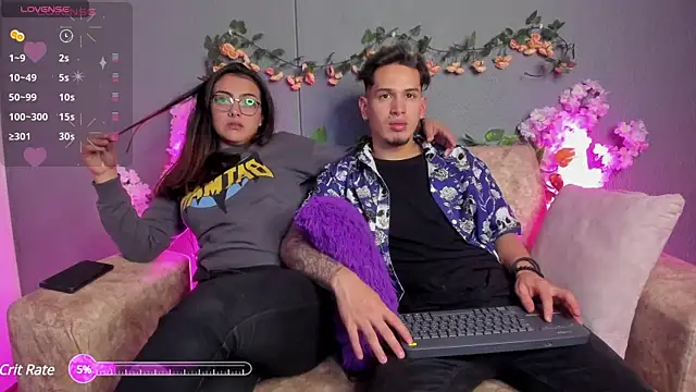 Snapshot of April_Nick299 chatting on 03/18/25, 12:38 April Nick299 online show from 03/18/25, 12:38