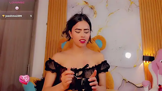 Snapshot of ValeriCardenas chatting on 09/12/25, 01:49 ValeriCardenas online show from 09/12/25, 01:49