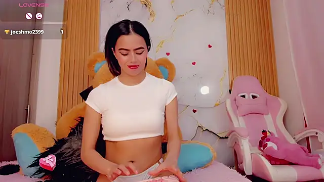 Snapshot of ValeriCardenas chatting on 09/25/25, 02:26 ValeriCardenas online show from 09/25/25, 02:26