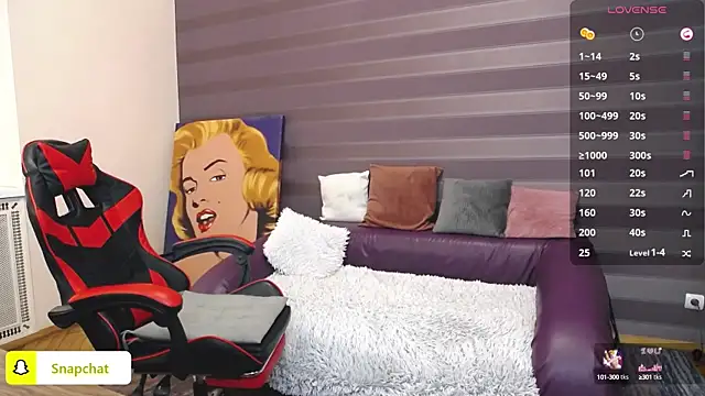 Snapshot of JenniferStone chatting on 03/08/25, 11:16 JenniferStone online show from 03/08/25, 11:16