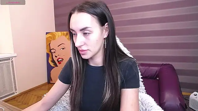 Snapshot of JenniferStone chatting on 03/04/26, 07:58 JenniferStone online show from 03/04/26, 07:58