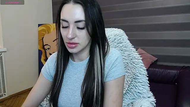 JenniferStone online show from 04/05/26, 06:54