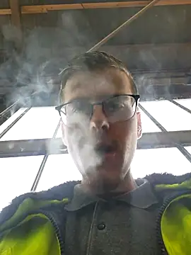 luckyluuk25 online show from 02/25/25, 10:04