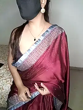 Snapshot of neha_rohan12 chatting on 03/15/25, 06:54 neha rohan12 online show from 03/15/25, 06:54