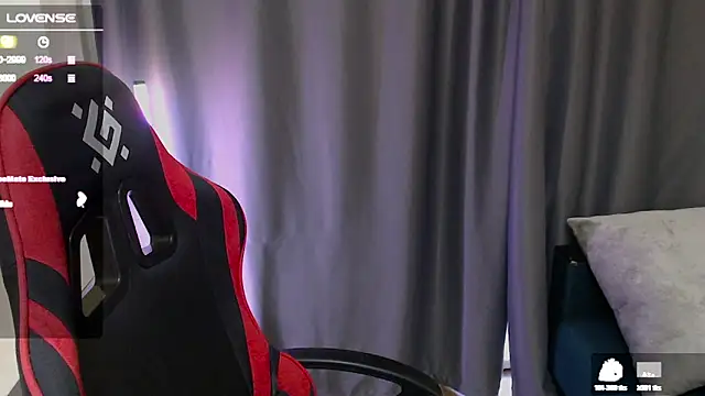 Snapshot of meganluss chatting on 01/15/26, 04:50 meganluss online show from 01/15/26, 04:50