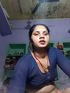 Snapshot of Divya_Chandok chatting on 03/03/25, 10:20 Divya Chandok online show from 03/03/25, 10:20