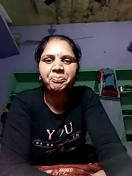 Snapshot of Divya_Chandok chatting on 03/12/25, 12:26 Divya Chandok online show from 03/12/25, 12:26