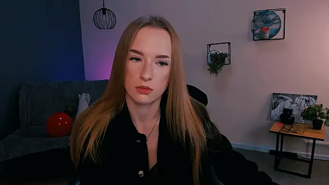 Snapshot of doll_vey chatting on 02/28/25, 03:37 doll vey online show from 02/28/25, 03:37