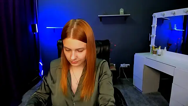 Snapshot of doll_vey chatting on 03/06/25, 01:14 doll vey online show from 03/06/25, 01:14