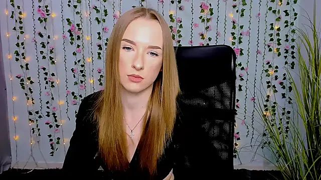 Snapshot of doll_vey chatting on 03/07/25, 12:34 doll vey online show from 03/07/25, 12:34