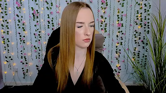 Snapshot of doll_vey chatting on 03/09/25, 09:35 doll vey online show from 03/09/25, 09:35