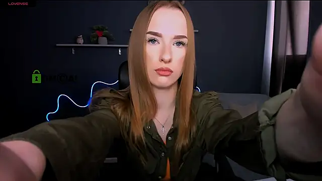 Snapshot of doll_vey chatting on 03/17/25, 09:33 doll vey online show from 03/17/25, 09:33