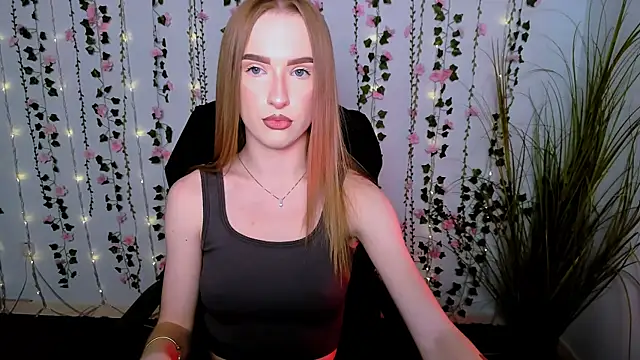 Snapshot of doll_vey chatting on 09/11/25, 12:49 doll vey online show from 09/11/25, 12:49