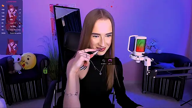 Snapshot of doll_vey chatting on 10/16/25, 07:26 doll vey online show from 10/16/25, 07:26