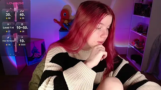 Strawberry juli online show from 10/19/25, 05:41