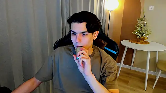 TravisRevas online show from 02/02/26, 01:37