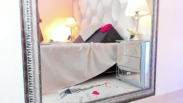 megan loviitz online show from 04/18/26, 06:01