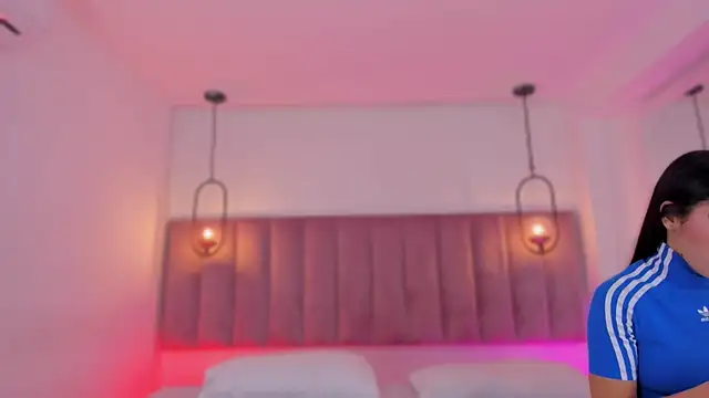 Haily b online show from 12/18/25, 08:04