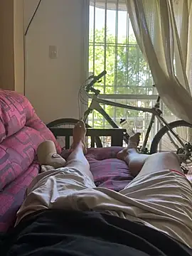 Snapshot of shuki0101 chatting on 03/10/25, 03:09 shuki0101 online show from 03/10/25, 03:09