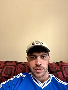 Snapshot of shuki0101 chatting on 11/02/25, 09:39 shuki0101 online show from 11/02/25, 09:39