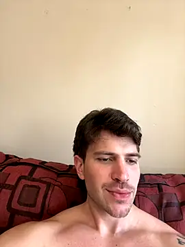 Snapshot of shuki0101 chatting on 11/08/25, 08:18 shuki0101 online show from 11/08/25, 08:18