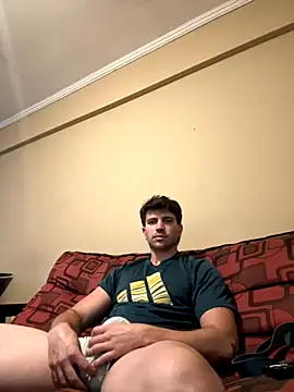 Snapshot of shuki0101 chatting on 11/11/25, 02:22 shuki0101 online show from 11/11/25, 02:22