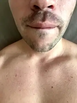 Snapshot of shuki0101 chatting on 01/17/26, 08:01 shuki0101 online show from 01/17/26, 08:01