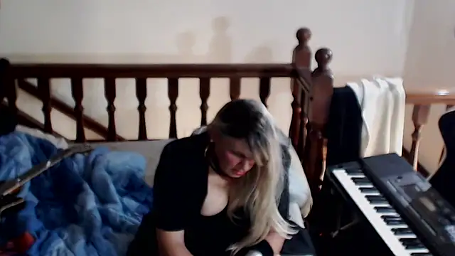 emmex671 online show from 03/10/26, 07:46