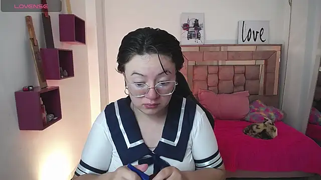 safyka online show from 11/28/25, 12:24