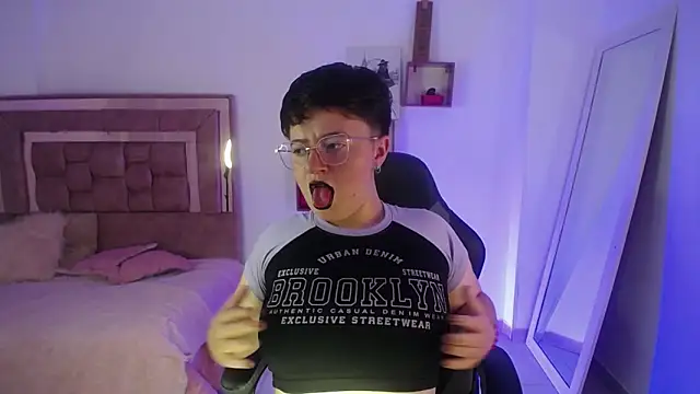 safyka online show from 02/10/26, 03:10