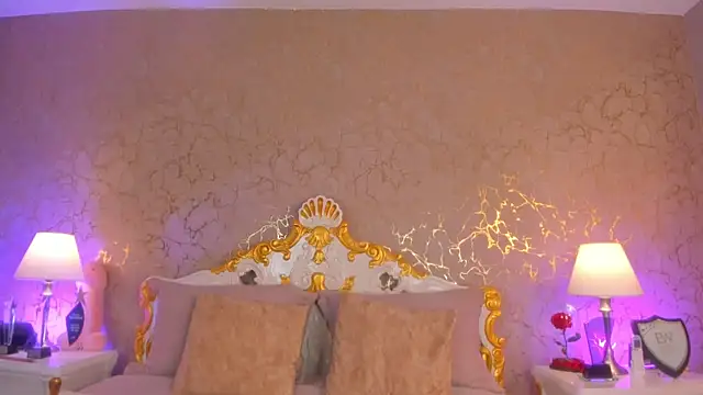 ScarlettWallace online show from 04/21/26, 08:34